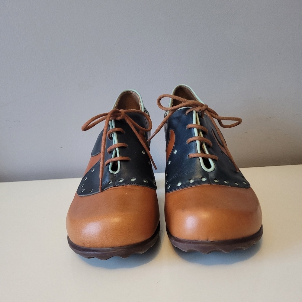 Fluevog Kitschy Kitschy Boom Boom Viv Low-heeled Leather Lace-up, VGUC, Size 8.5 - Picture 2 of 11